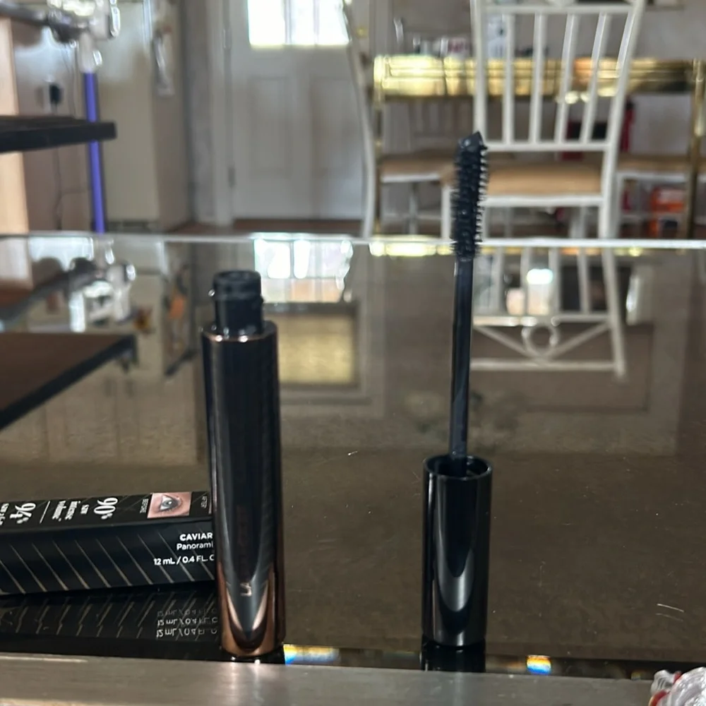 Laura Mercier Caviar Volume Maskara